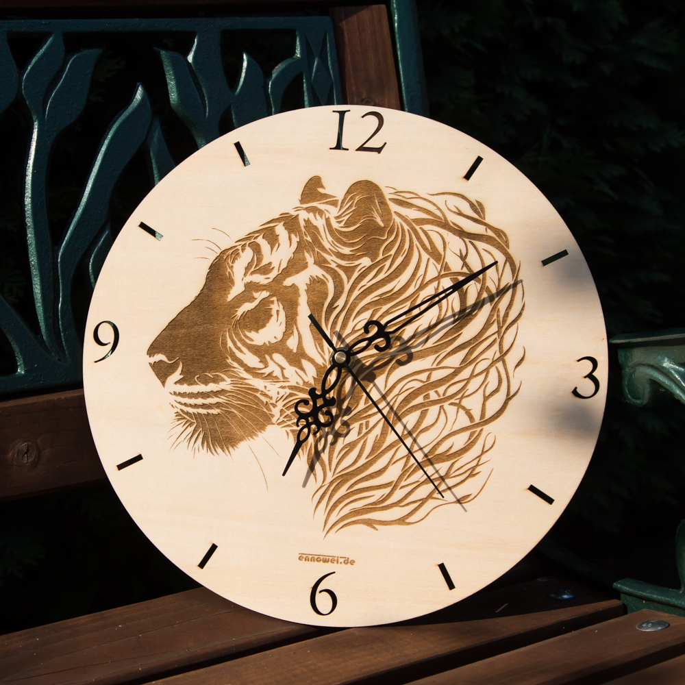 Holzuhr Modell Tiger_01